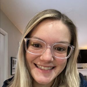 Meet your Posher, Abby